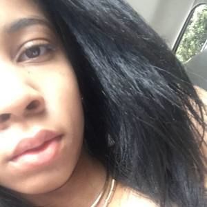 Meet your Posher, Tamra-mauricio