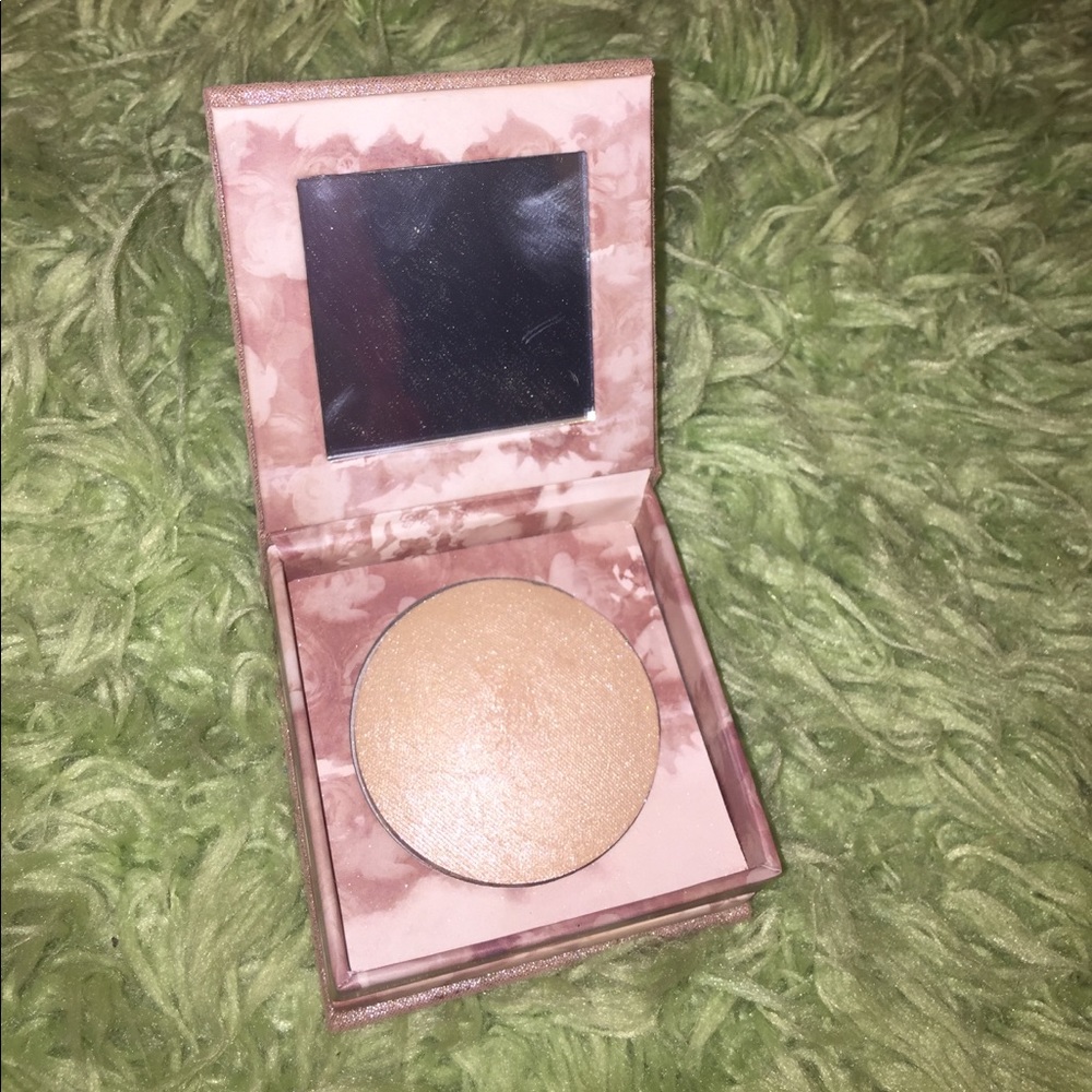 Urban Decay Naked Illuminator