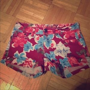 🐝Crunch Hawaiian Floral Shorts🐝