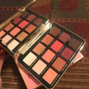 Too Faced Just Peachy Palette