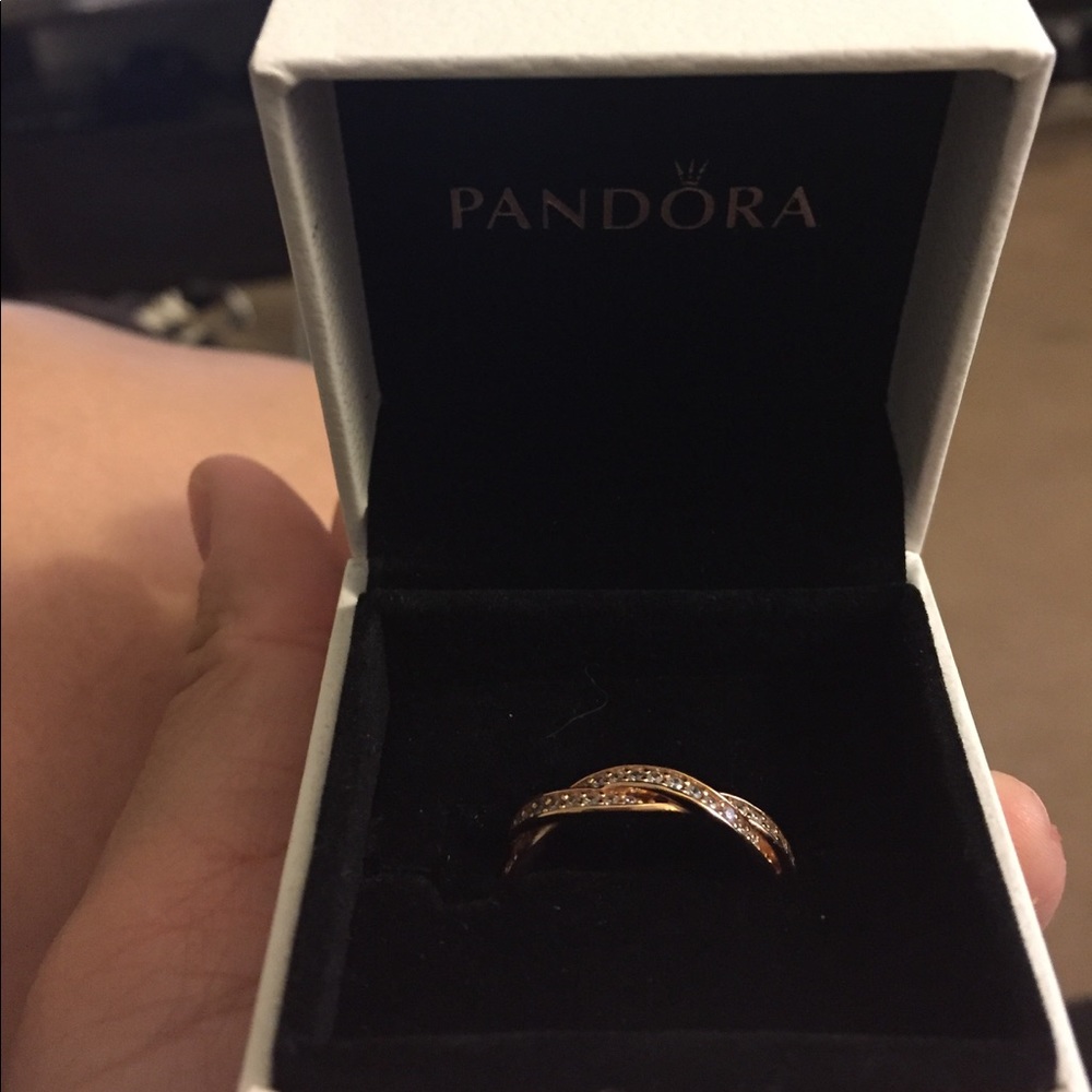 Pandora Rose Twist of Fate!