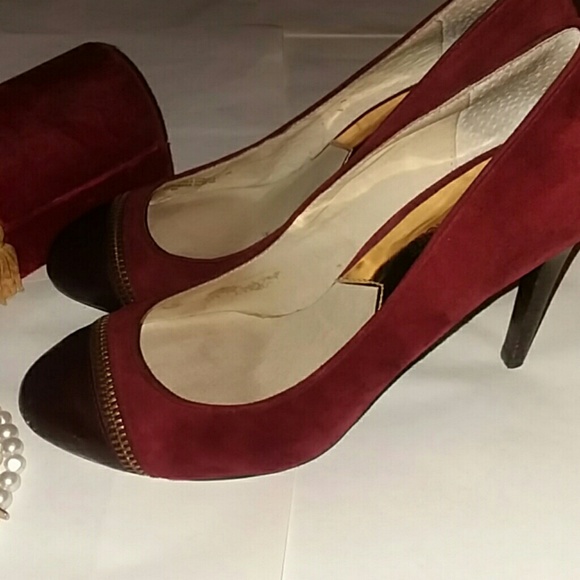 Classic MIchael Kors Shoes - Picture 6 of 7