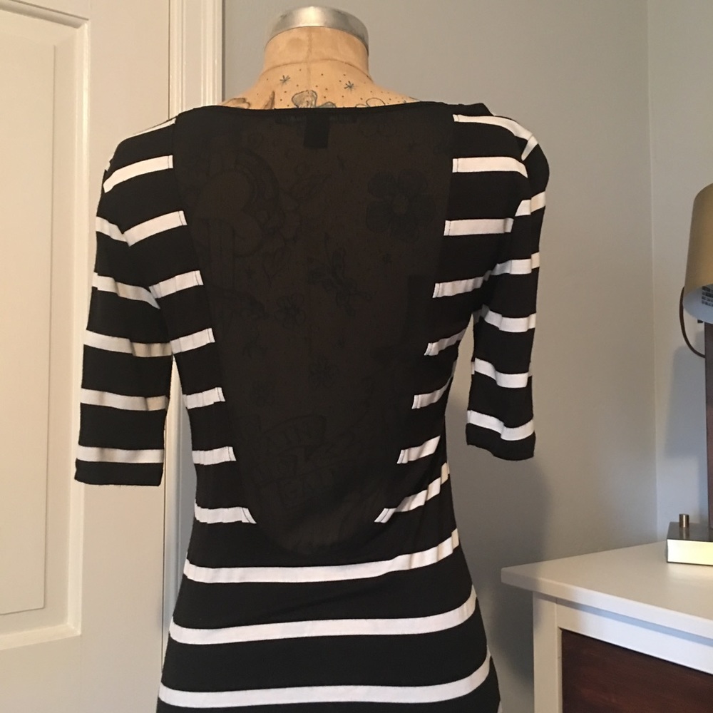 •DRESS• - Picture 4 of 5