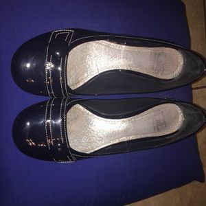 Flats with a mini heel
