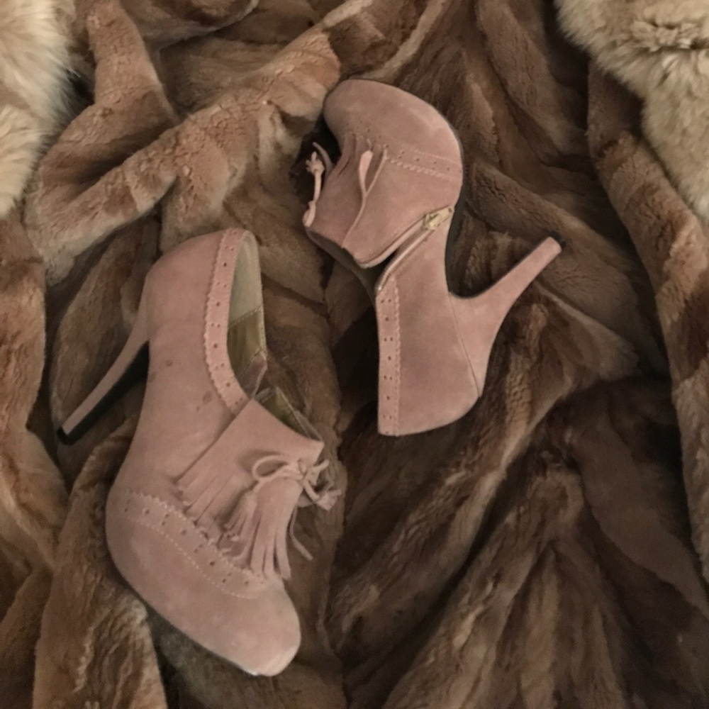 Suede Booties🤗💕