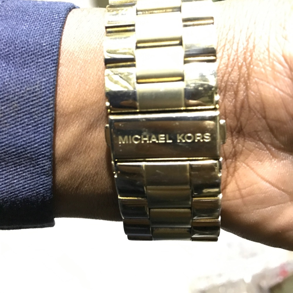 Watch - Picture 2 of 2