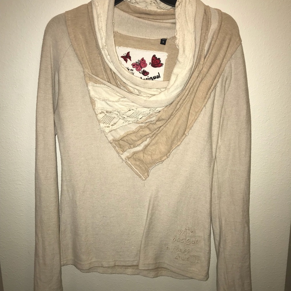 Desigual sweater