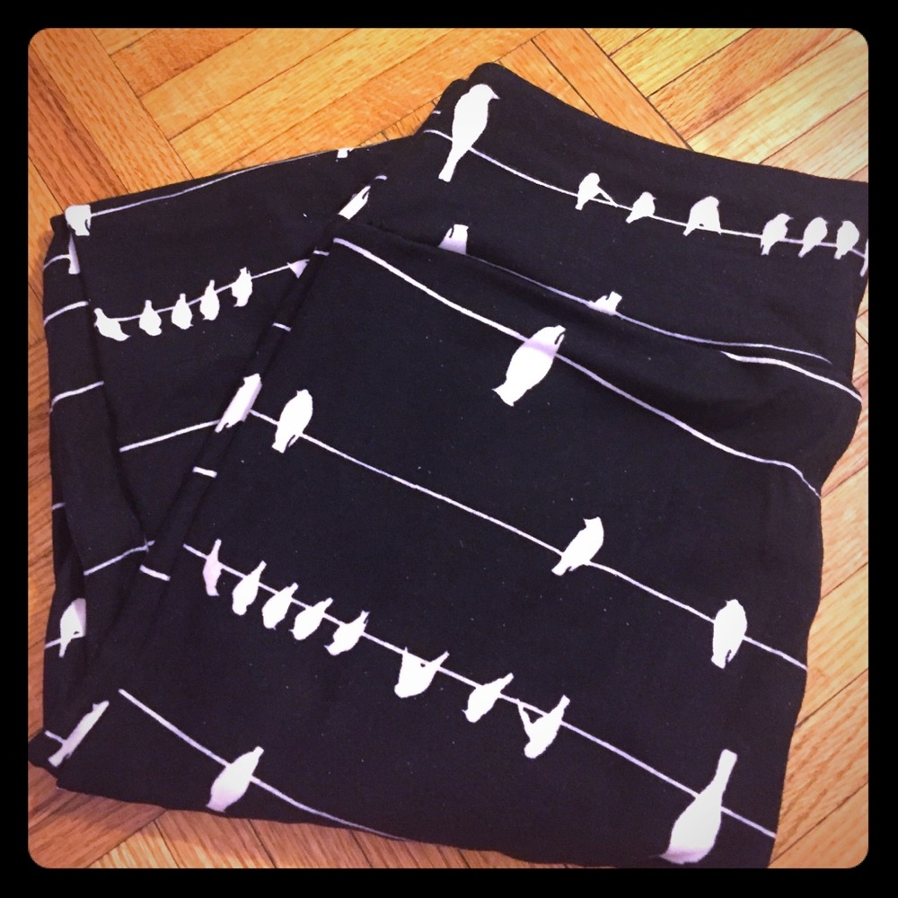 Birds on a wire leggings