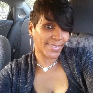 Meet your Posher, Deonne