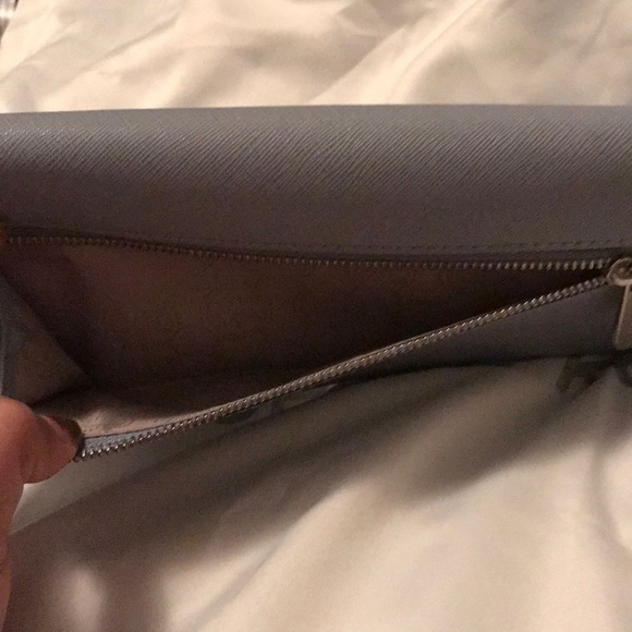 Michael Kors,Wallet &dust bag —-sold on mercari - Picture 6 of 6