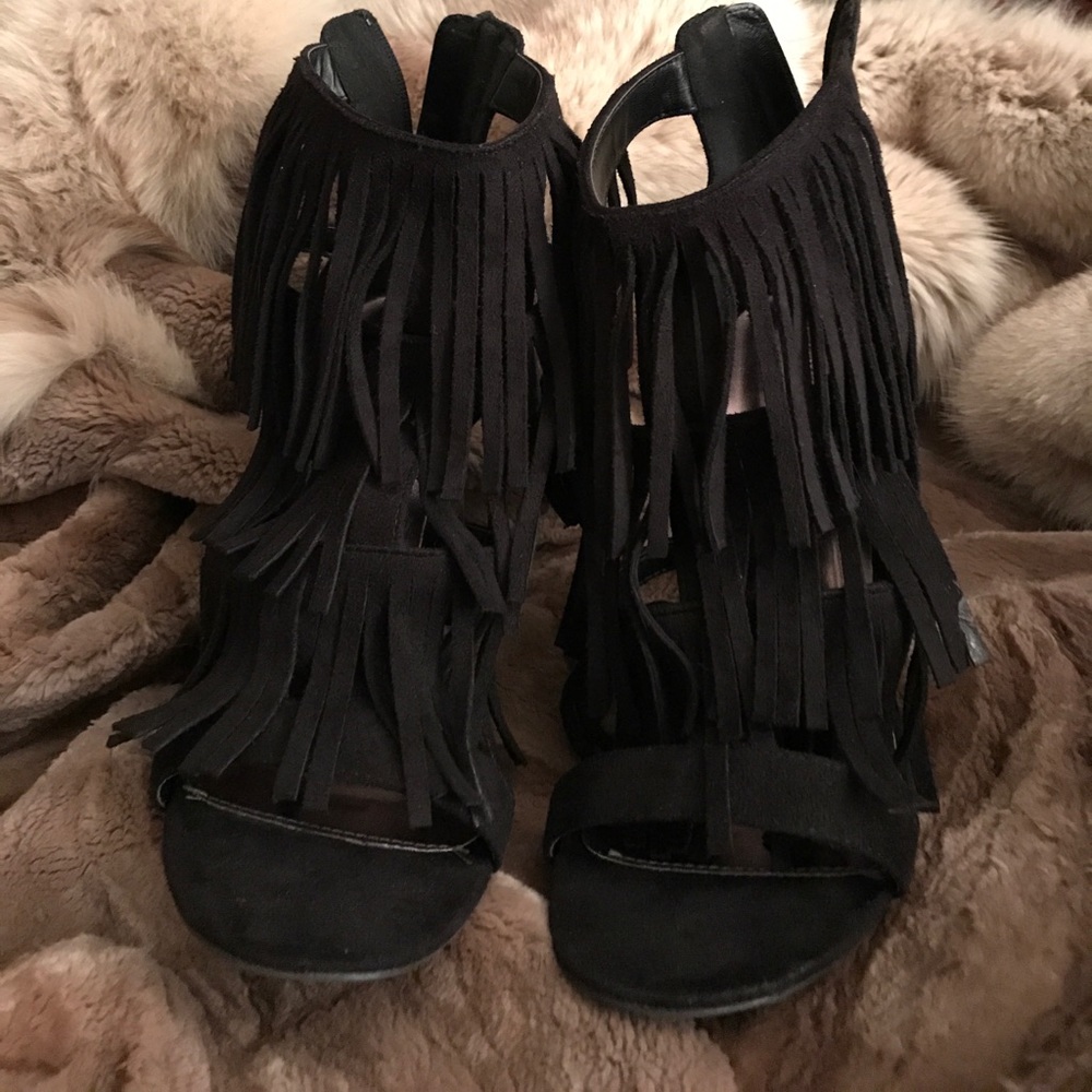 Black Fringy Booties🖤🖤