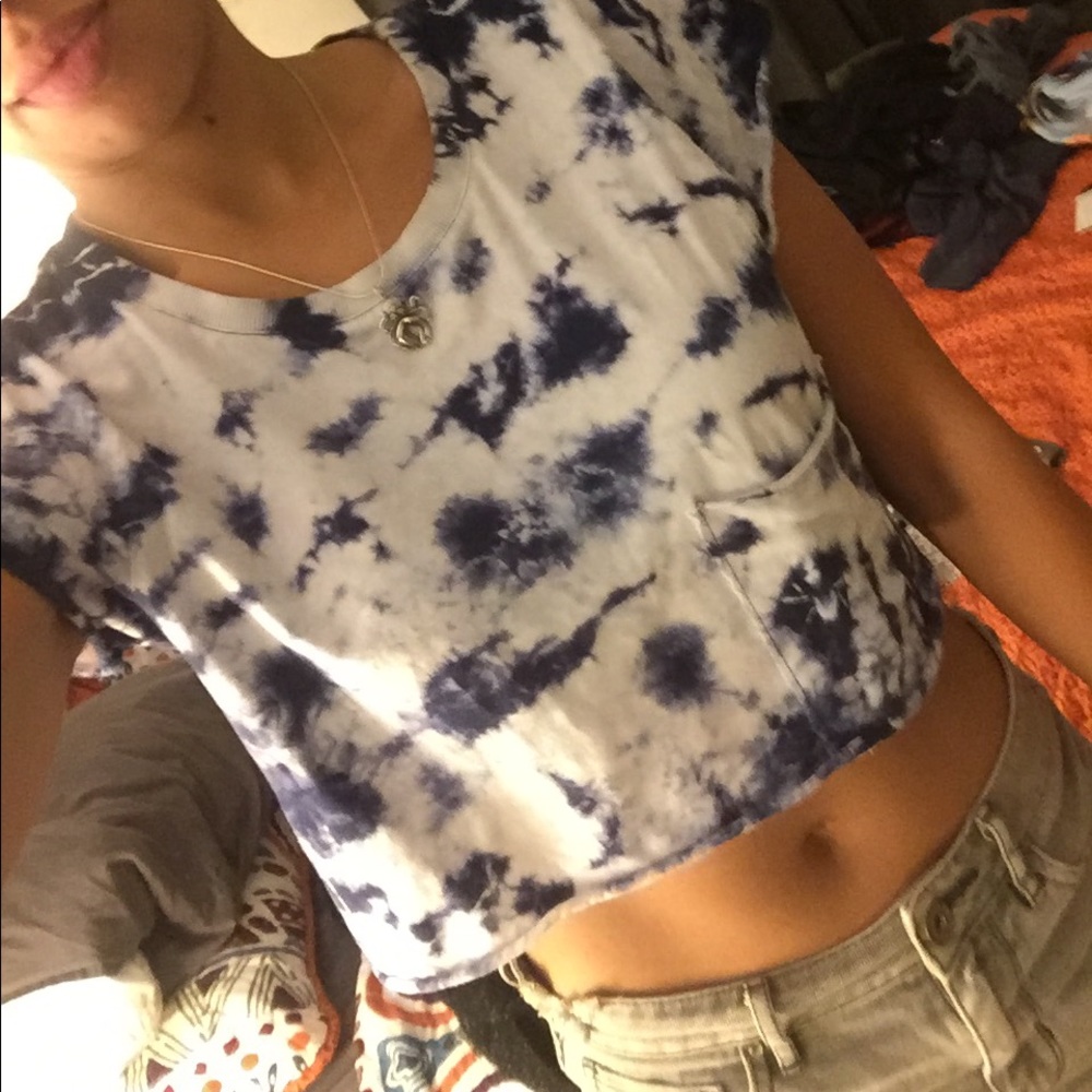 SOLD ON MERC Tye dye Crop top