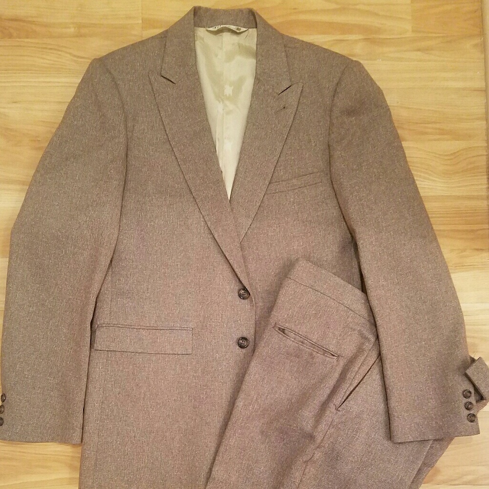 Falcone Reddish Tan Two-Piece Men Suit Sz 40