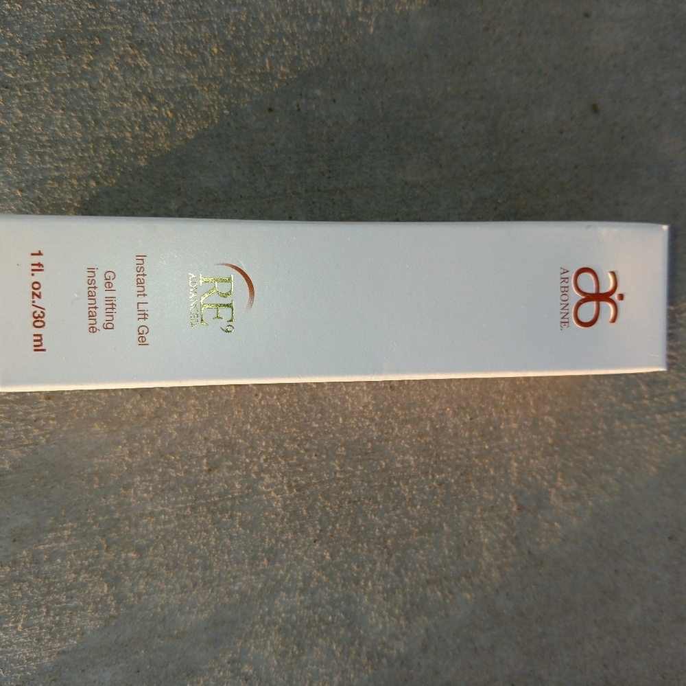 Arbonne Instant Lift Gel