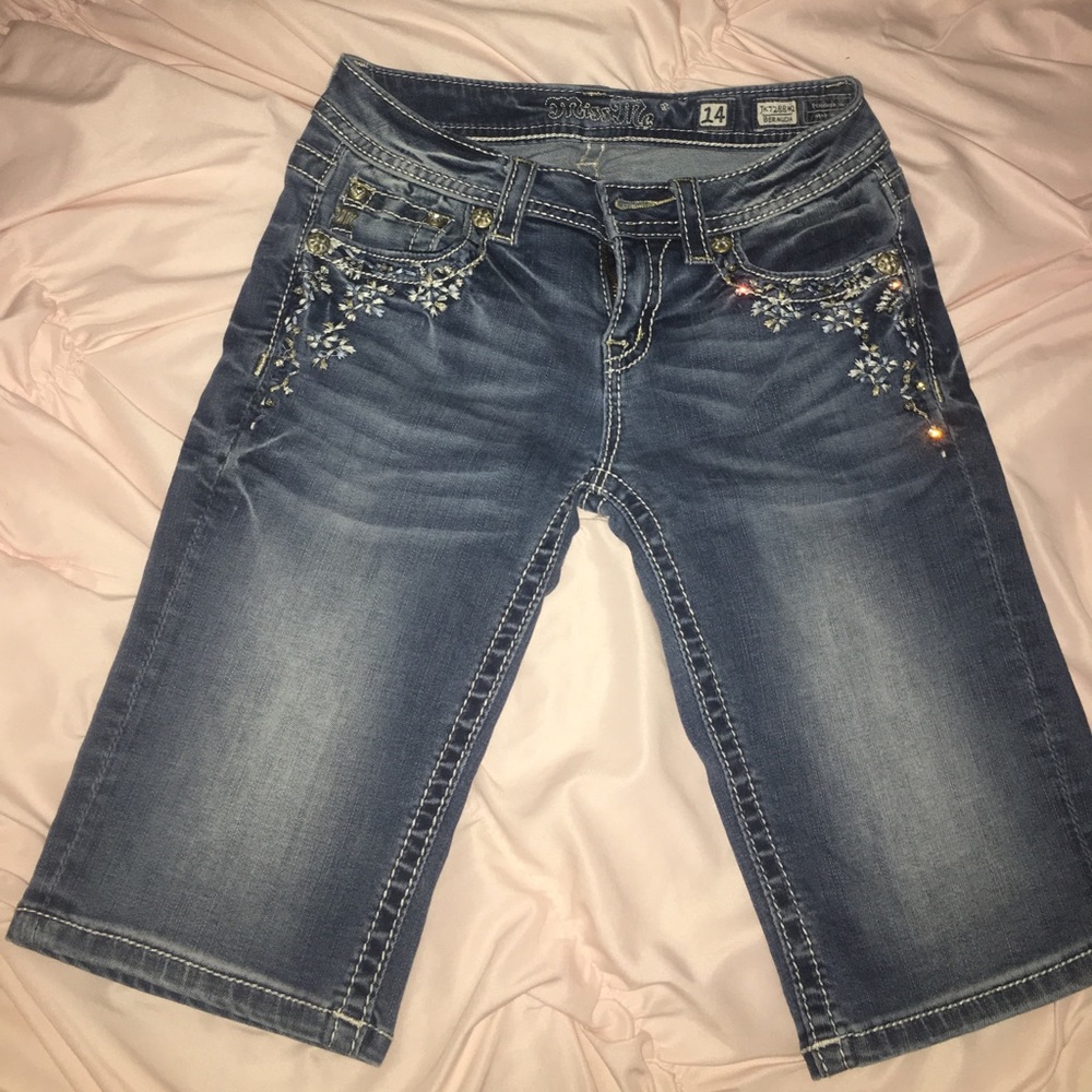 Kids miss me Bermuda shorts