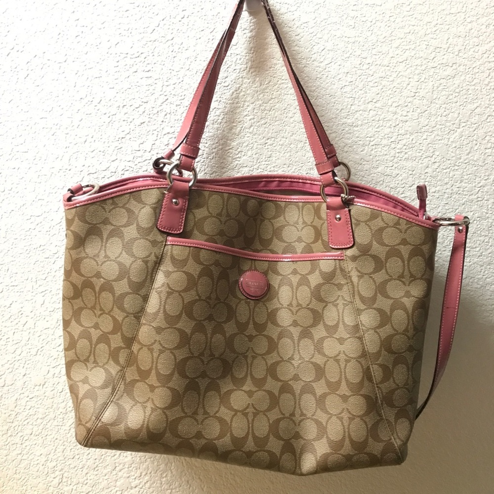 Coach purse 👛