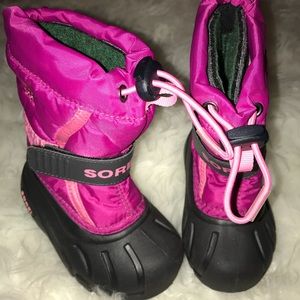 Sorel toddler flurry snow boots size 6 - like new!