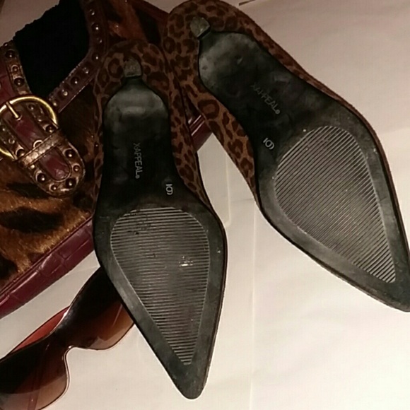 Xappeal leopard print shoes with kitty cat heels - Picture 3 of 4