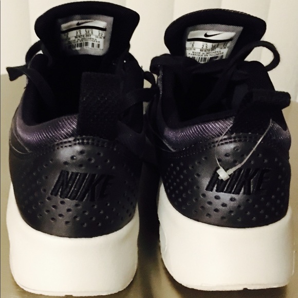 🔥🔥🔥Women Nike Air Max Thea SE, Size 5 - Picture 4 of 6