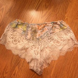 Victoria Lace PJ Lounge Shorts