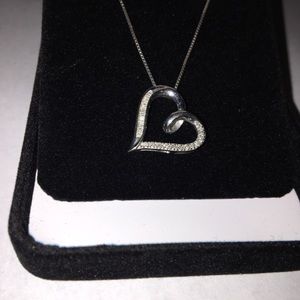 Diamond Heart Necklace 1/10 carat tw