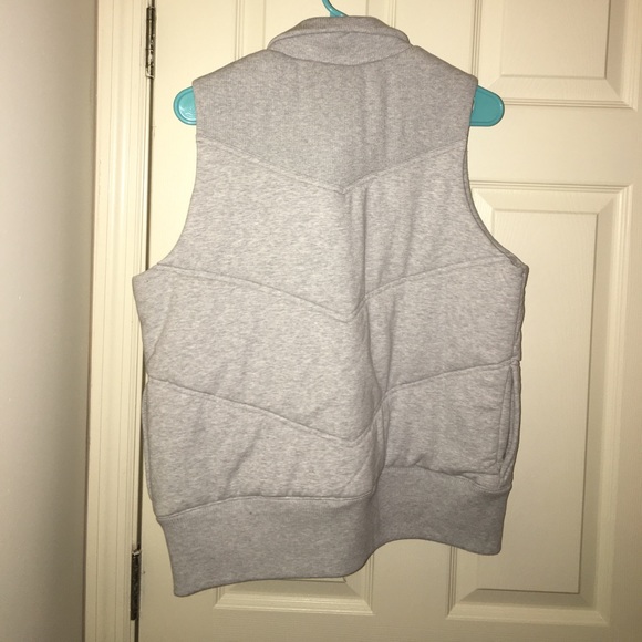 Vest - Picture 2 of 3