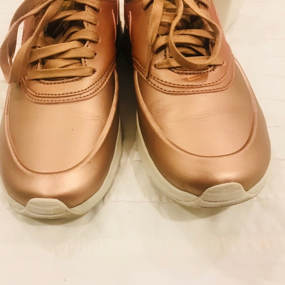 Air Max Thea in Rose Gold - Picture 4 of 7