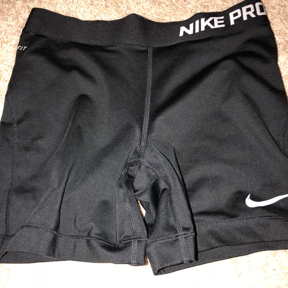 Women’s Nike Pro Size Small