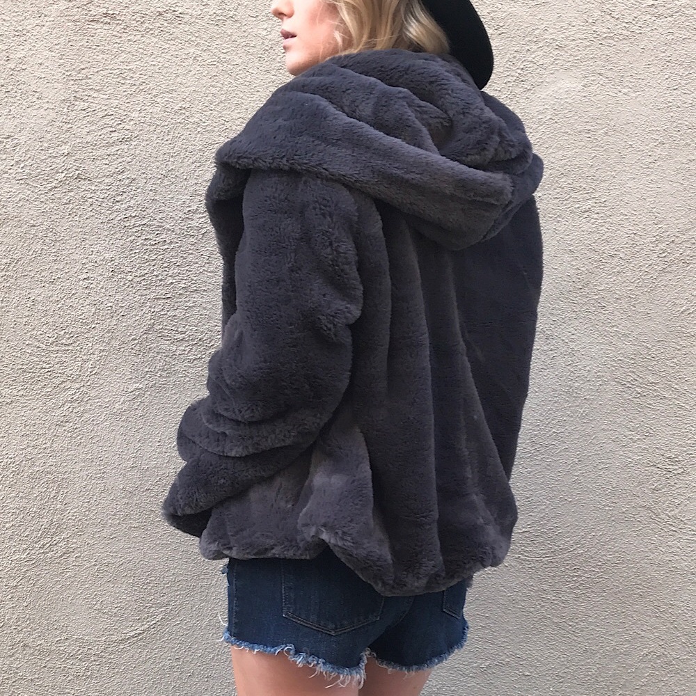 1 left!! Reduced! Plush Faux Fur Hooded Coat - Picture 6 of 8