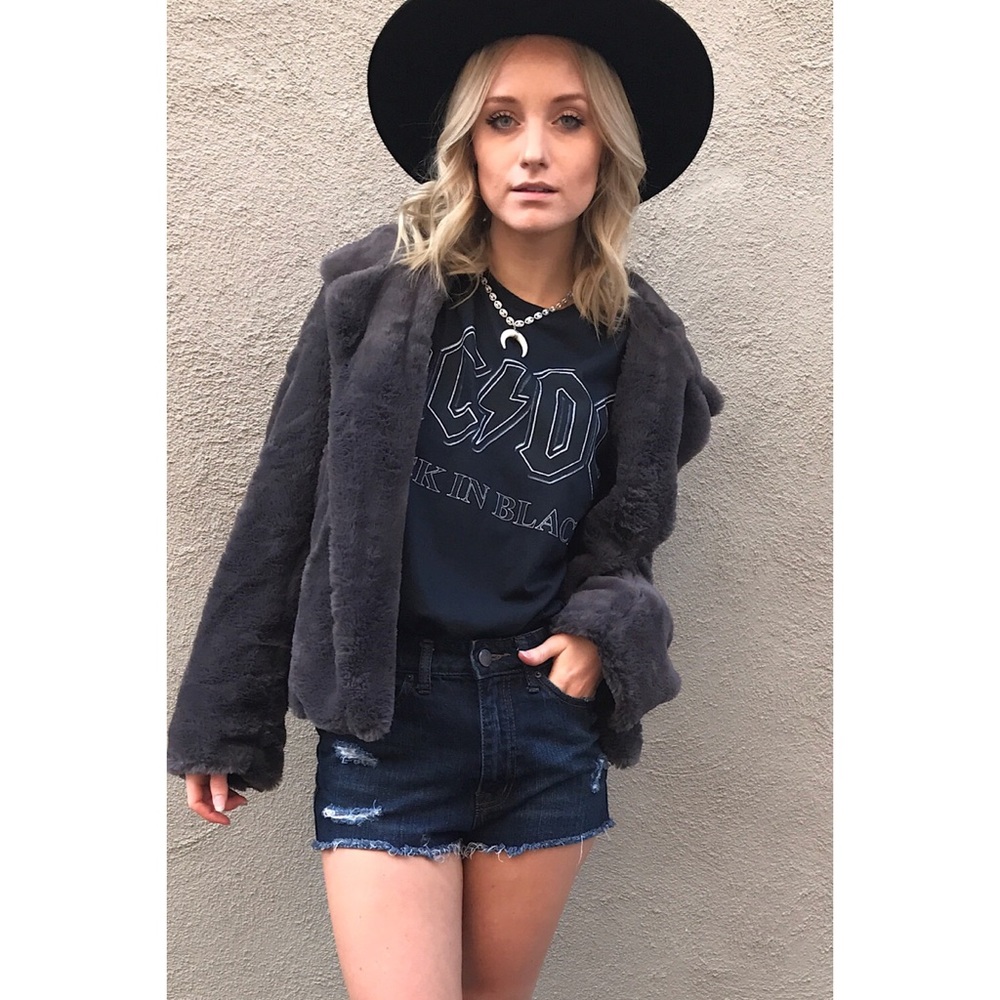1 left!! Reduced! Plush Faux Fur Hooded Coat - Picture 4 of 8