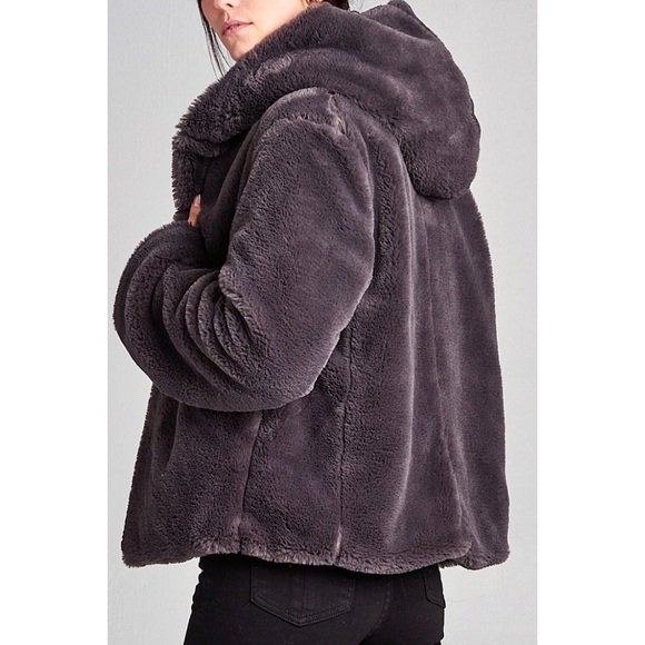 1 left!! Reduced! Plush Faux Fur Hooded Coat - Picture 2 of 8