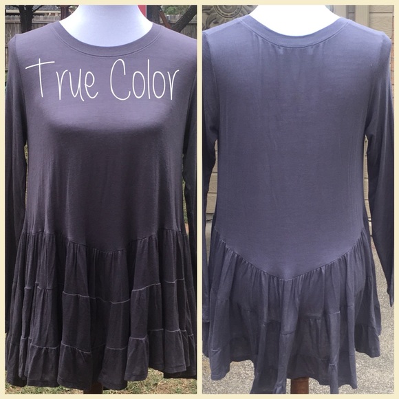 ☃️LAST ONE!!⛄️LONG SLEEVE RUFFLE TUNIC☃️ - Picture 2 of 2