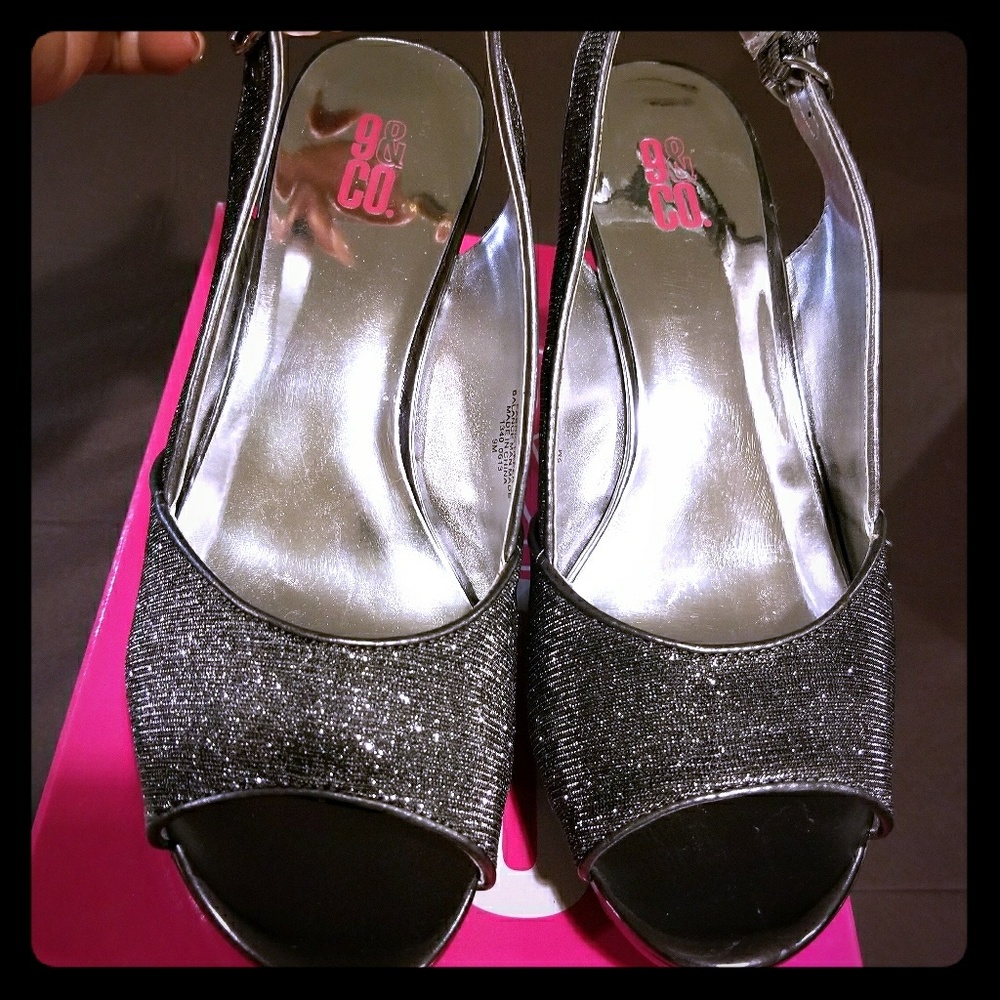 Women's heels / final markdown $