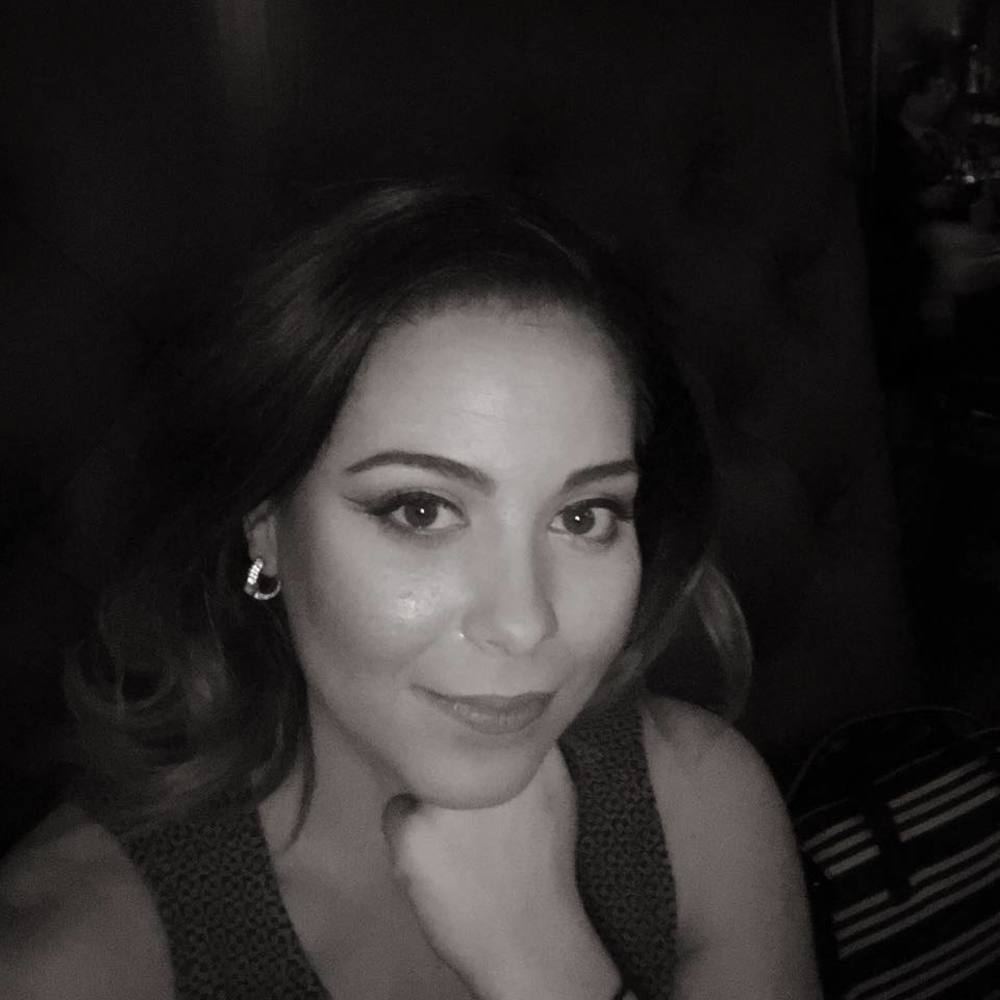 Meet your Posher, Danielle