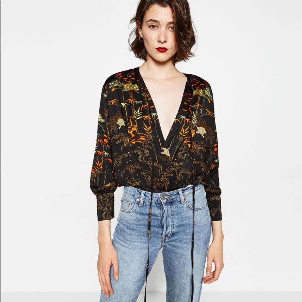 Zara silk wrap bodysuit print long sleeve 70s