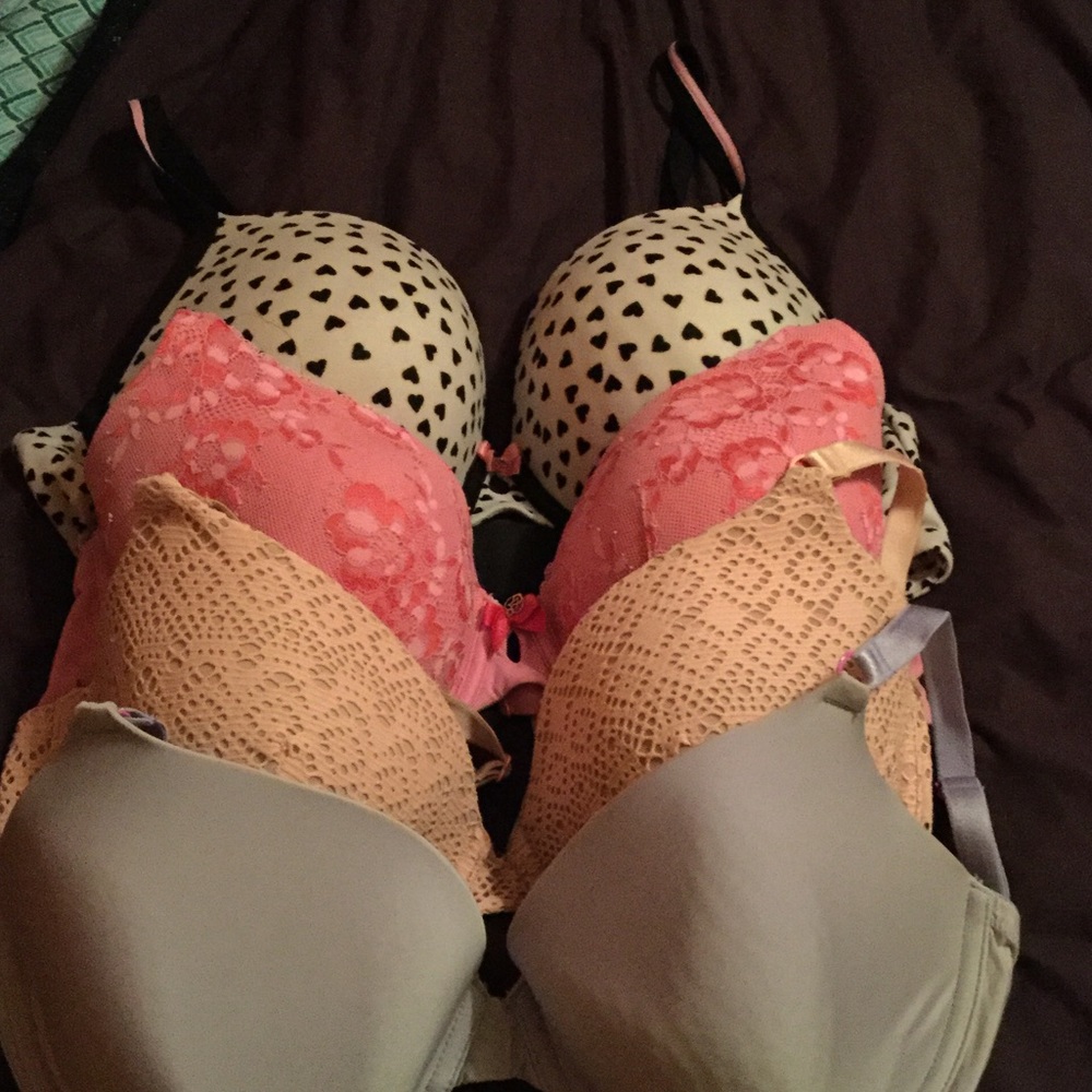 Four Victoria secret bras 38d