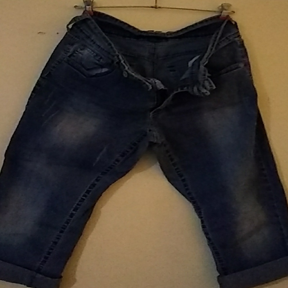 Angel jean capri