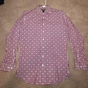 Sleeves are too long for me.