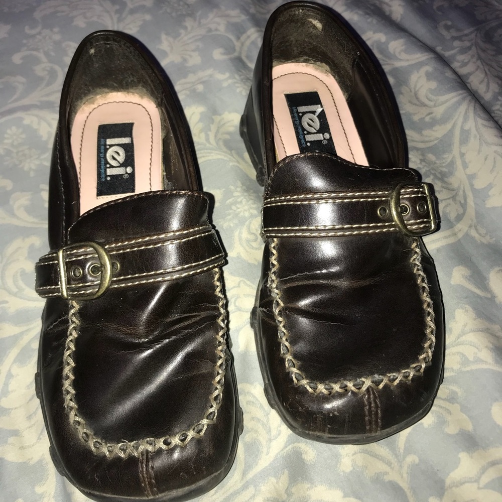 L.E.I. Brown shoes size 7