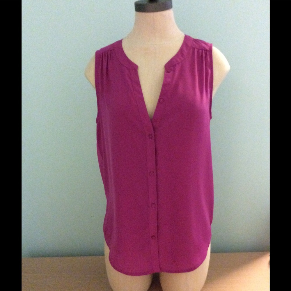 American Eagle Sleeveless Blouse