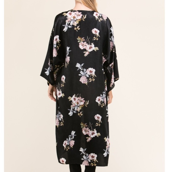 The Melanie Floral Cardigan - Picture 5 of 5