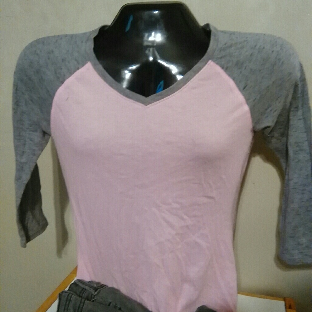 Cute 3/4 sleeve tee