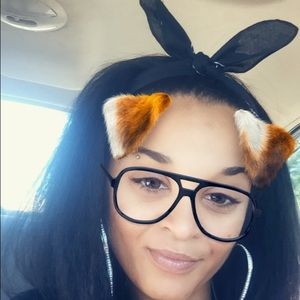 Meet your Posher, Jasmine