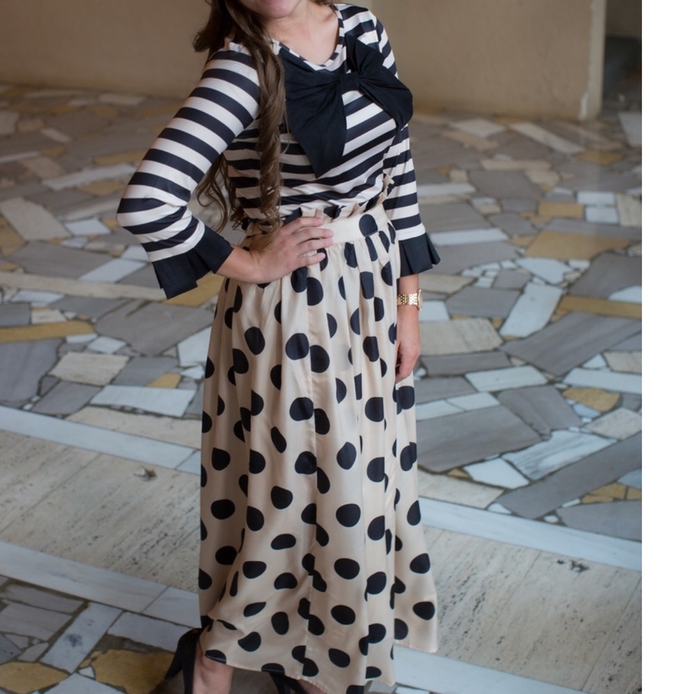 ISO Dainty Jewell's Promenade top and skirt XXL