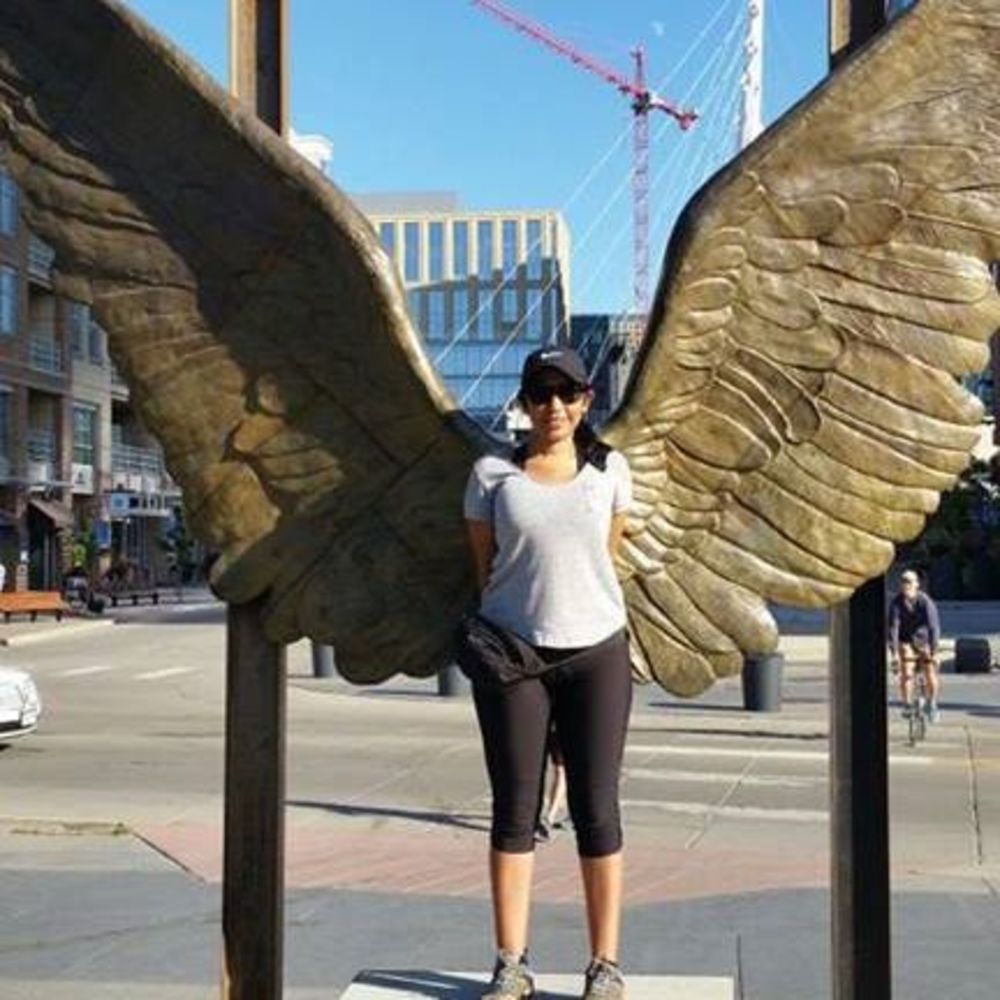 Meet your Posher, Ylia