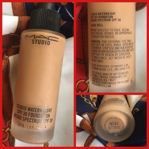 MAC Waterweight Foundation