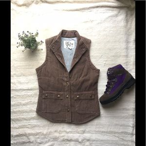 SOLD Roxy Brown Corduroy Vest🍂