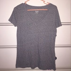 Miscellaneous V-Necks 💙