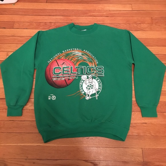 Salem Sportswear Other - VINTAGE MEN'S BOSTON CELTICS CREWNECK