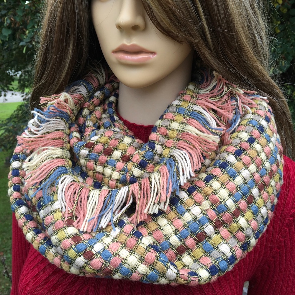 INFINITY SCARF MULTI-COLOR - Picture 5 of 7